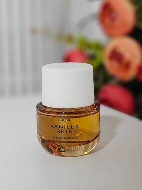 Phlur Vanilla Skin EDP 0.24 Oz 7 mL MINI Bottle Spray NWOB